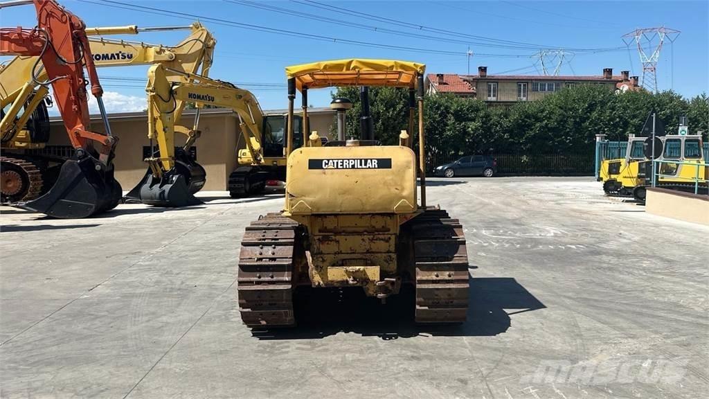 CAT D4D Dozere Beltegående