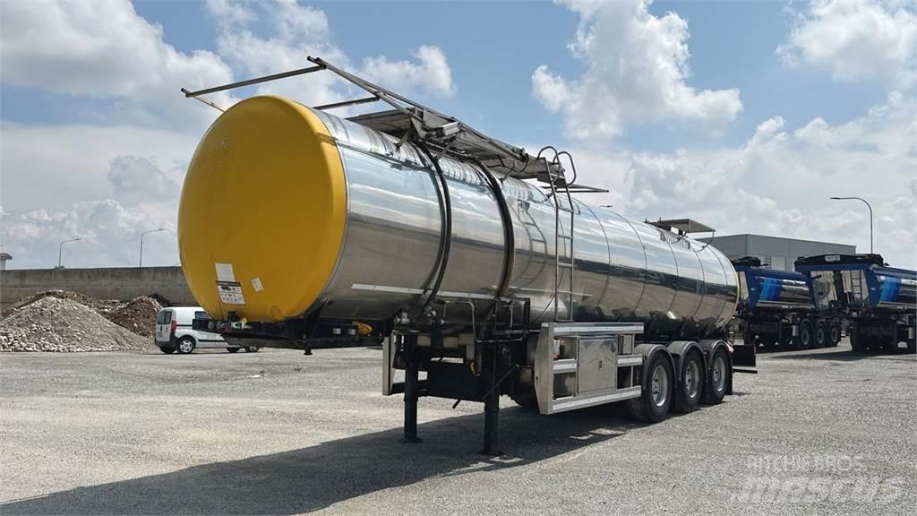  Clayton BITUMEN TANK Andre semitrailere