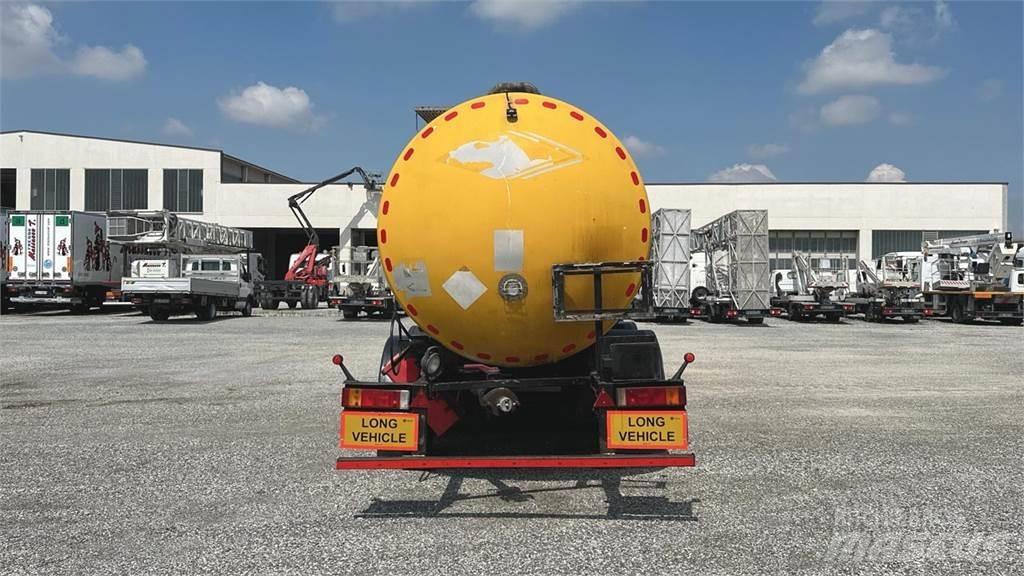  Clayton BITUMEN TANK Andre semitrailere