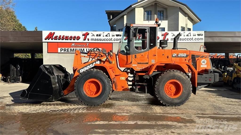 Doosan DL250 Hjullastere