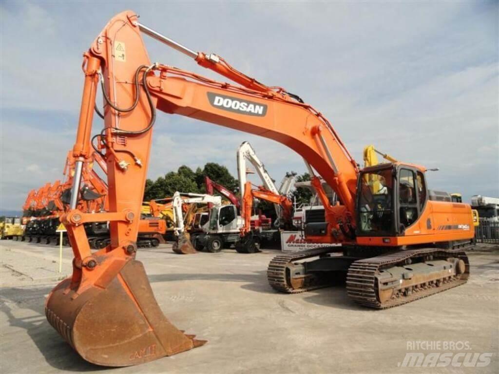 Doosan DX340LC Beltegraver