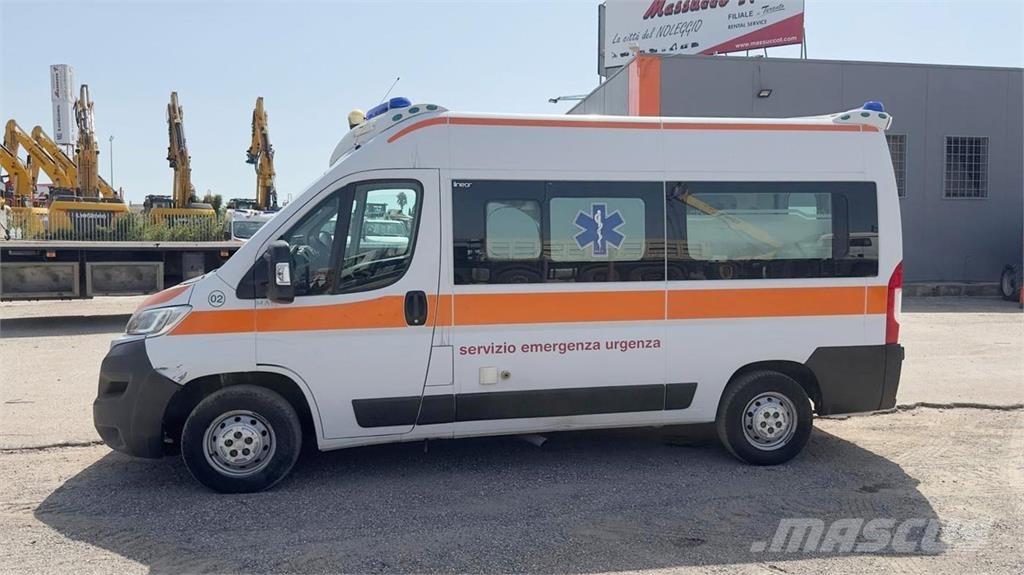 Fiat DUCATO AMBULANZA Andre lastebiler