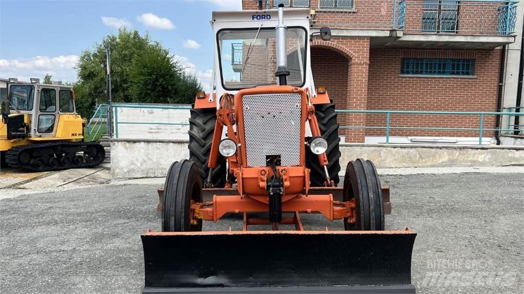 Ford 5600 4X2 Dozere Beltegående