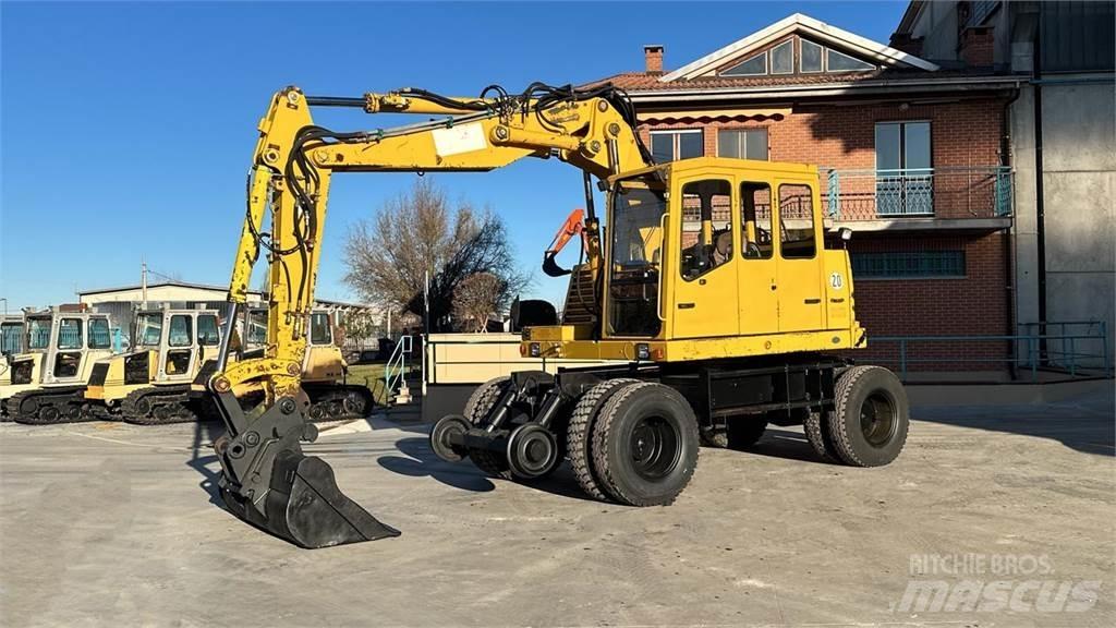 Fuchs MHB 230 ZW 4x4 Hjulgravere