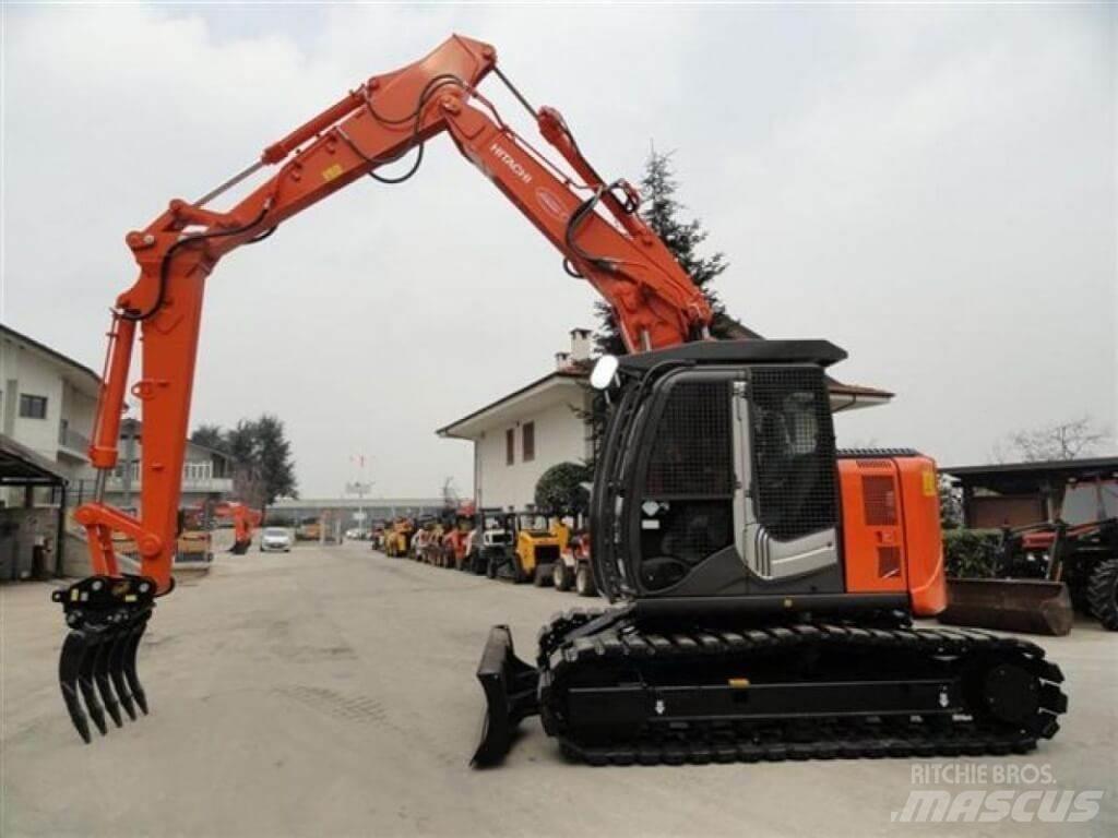 Hitachi ZX135 US-6 Gravemaskiner