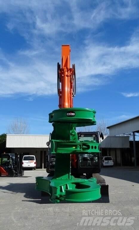 Hitachi ZX135US-6 Gravemaskiner