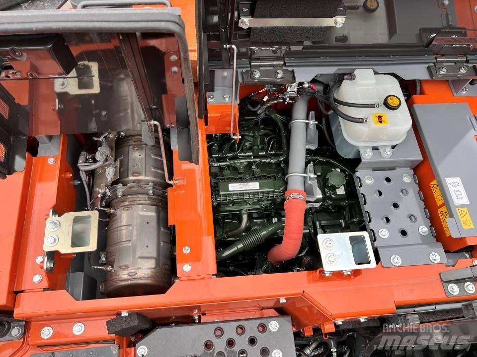 Hitachi ZX135US-7 Gravemaskiner