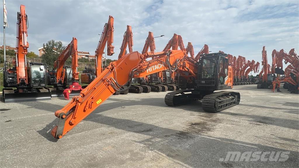 Hitachi ZX225USLC-7 Beltegraver