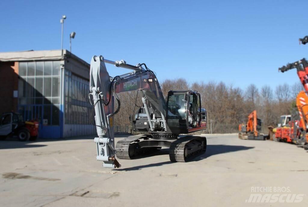 Hitachi ZX250LCN-6 Gravemaskiner