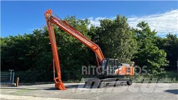 Hitachi ZX250LCN-7 Beltegraver