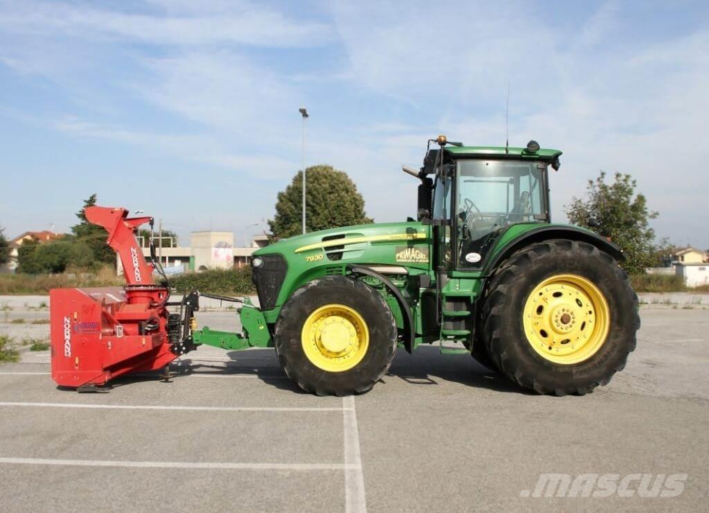 John Deere 7930 4X4 Snøploger- og skjær