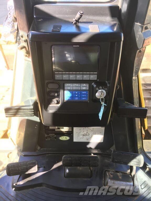 Komatsu D65WX-16 Dozere Beltegående