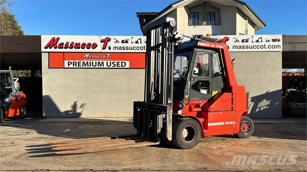 Mora M90 CSE Diesel Trucker