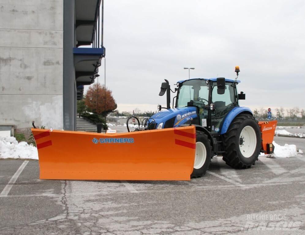 New Holland T5.115 Snøploger- og skjær