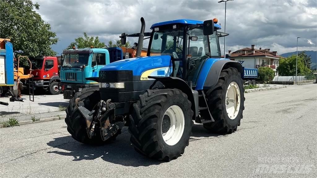 New Holland TM190 4X4 Snøploger- og skjær