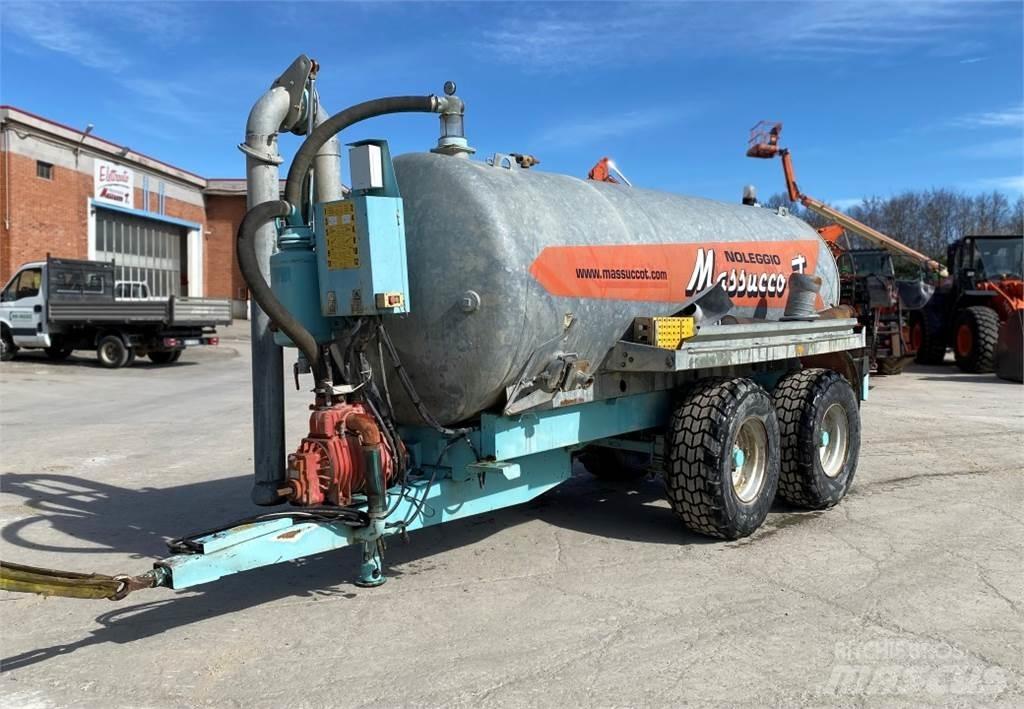 Vaia MB 141 Tankbiler