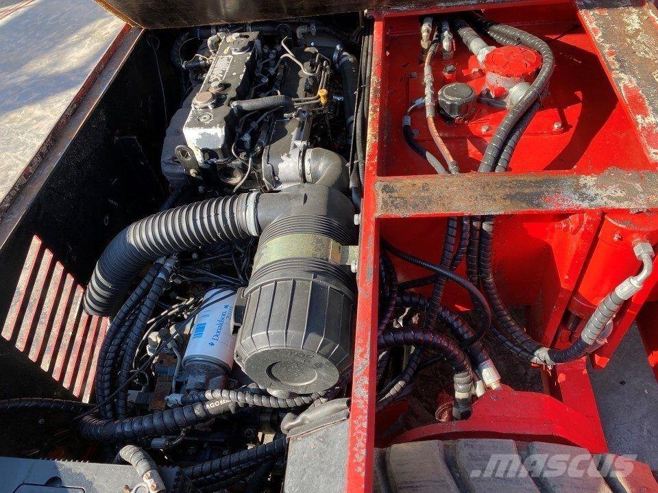Valmar Jumbo 4x2 Diesel Trucker