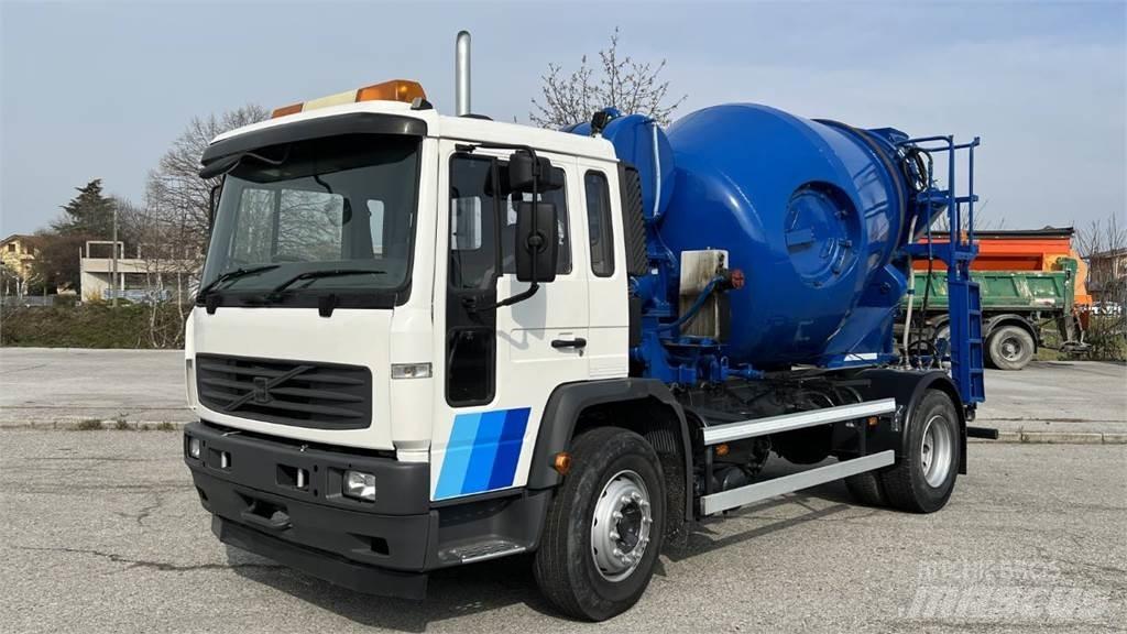 Volvo FL6 4X2 Betongbiler