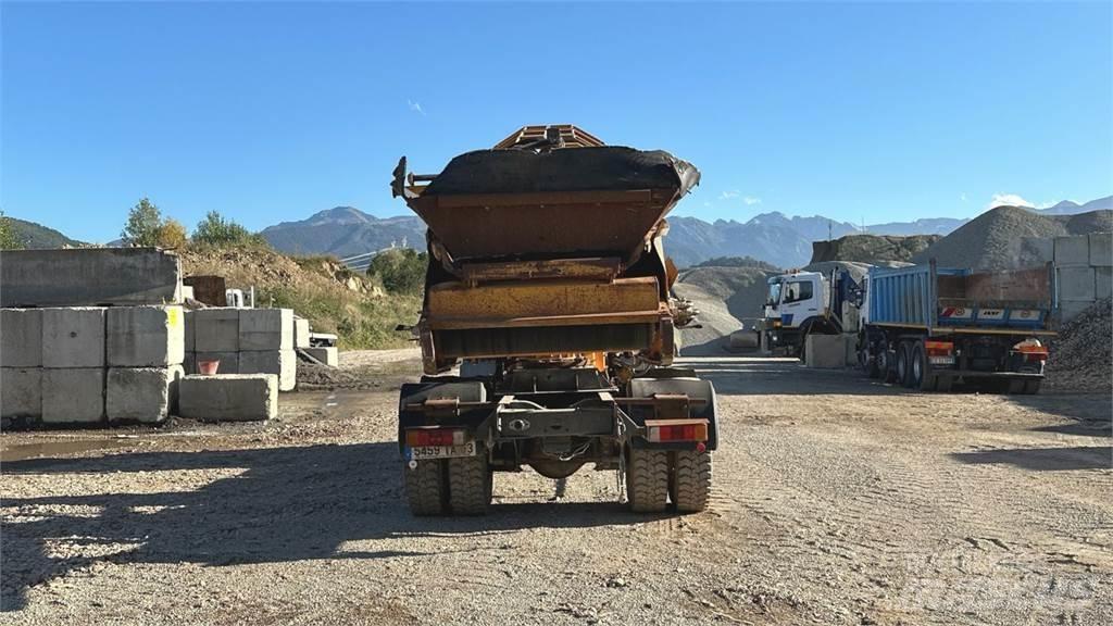 Volvo FL619 4X2 Transportbånd