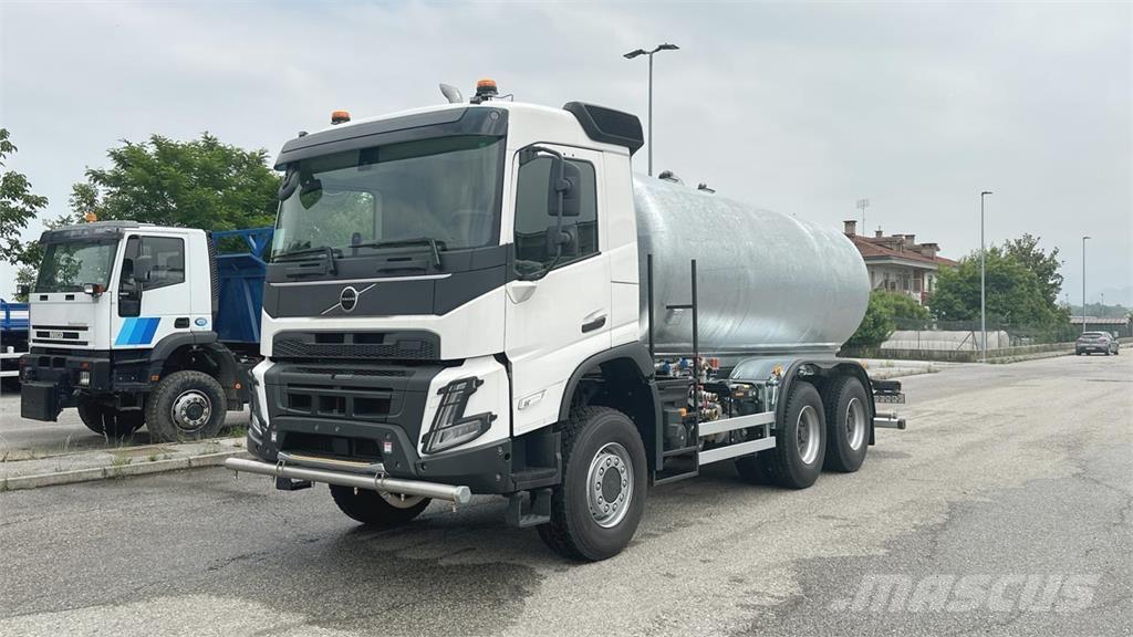 Volvo FMX 460 6x6 Tankbiler