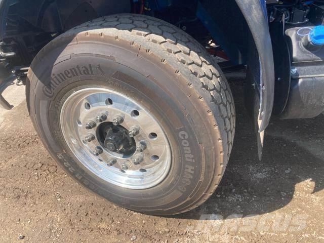 International HV Tippbil