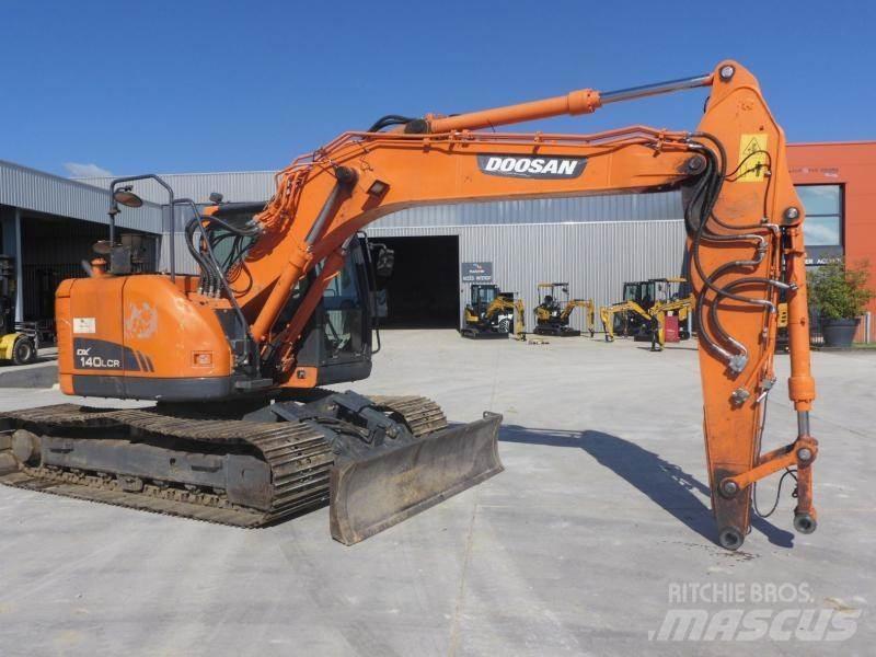 Doosan DX140LC Beltegraver