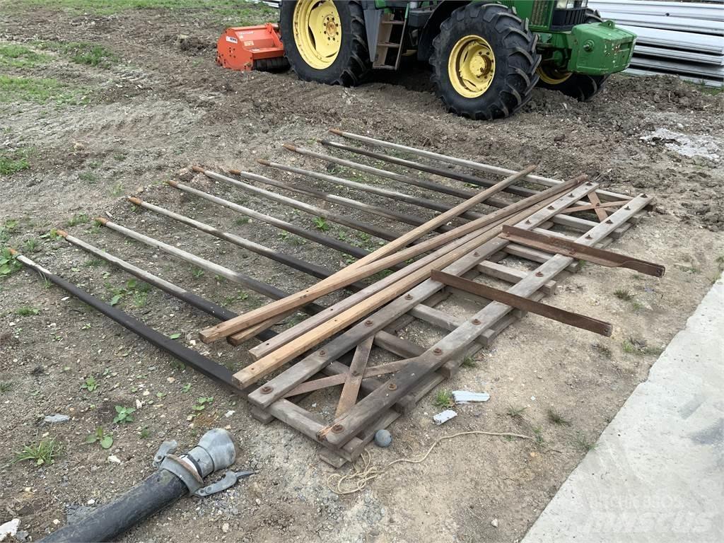  Old School Hay Rake Landbruk - Annet
