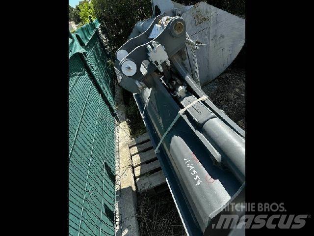 Liebherr CURAGE Anlegg - Annet