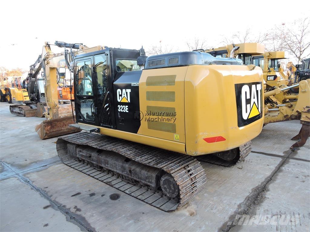 CAT 323E Beltegraver