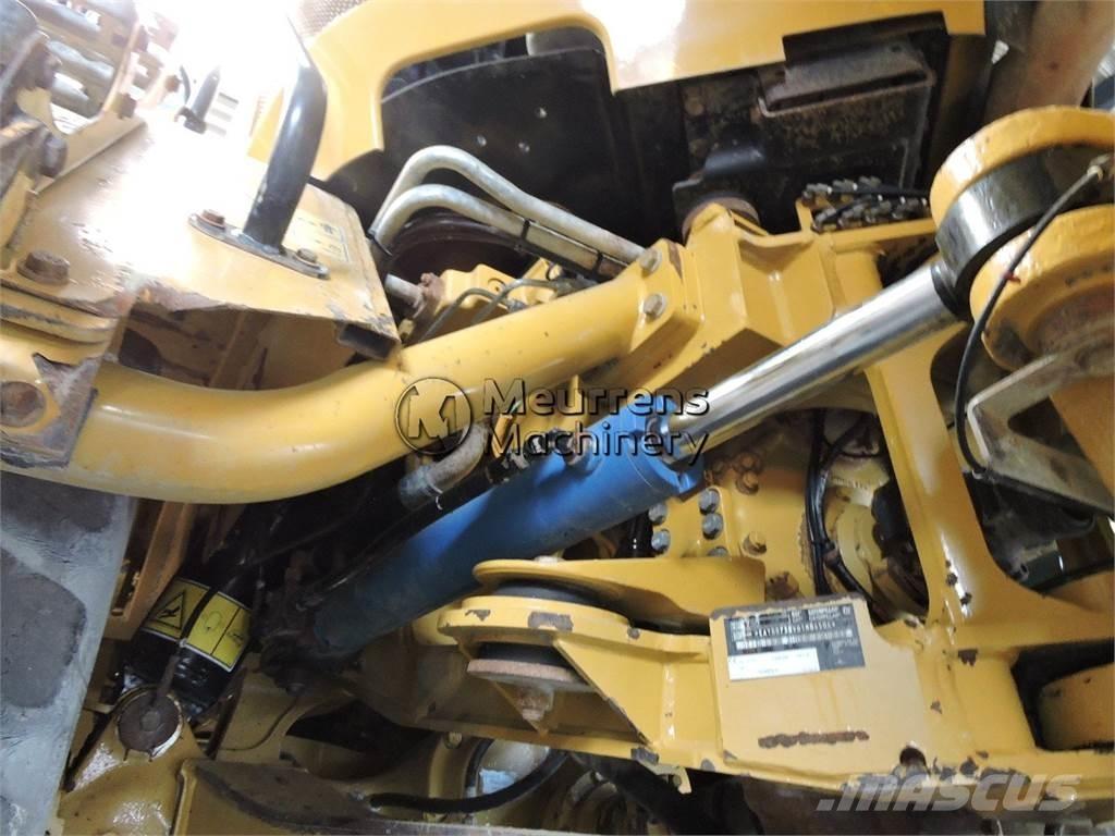 CAT 730 Rammestyrte Dumpere