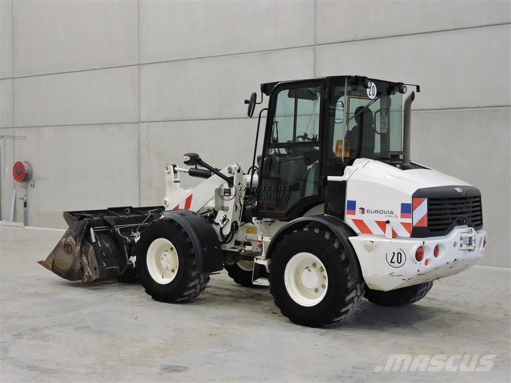 CAT 908M + FORK Hjullastere