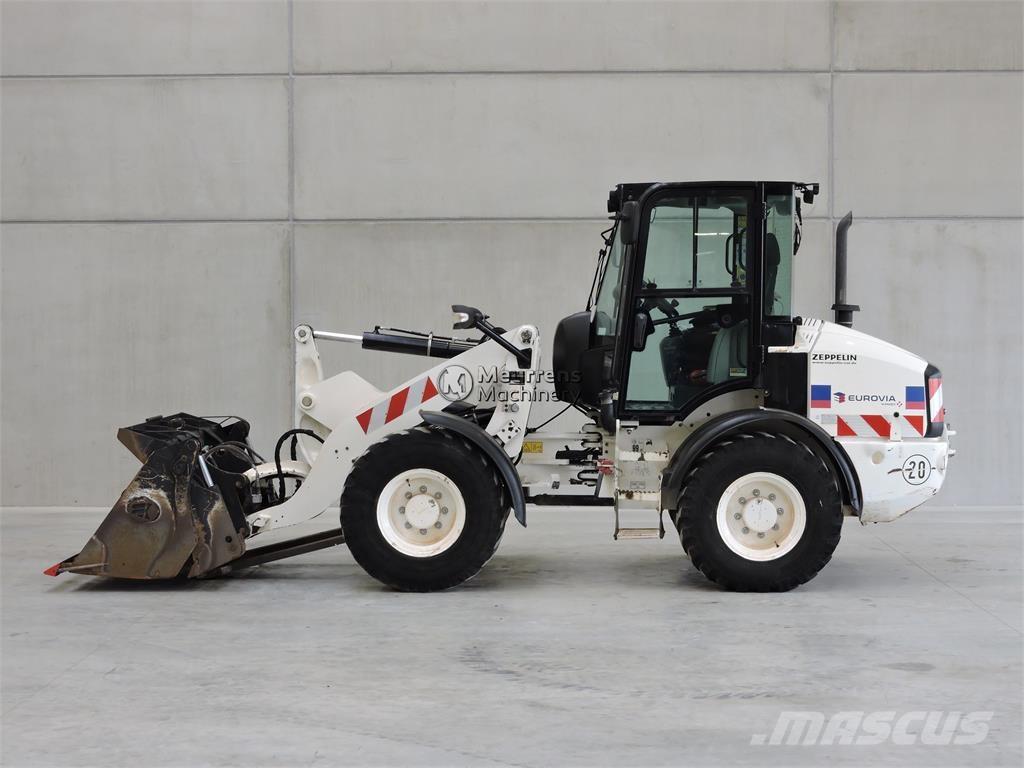 CAT 908M + FORK Hjullastere