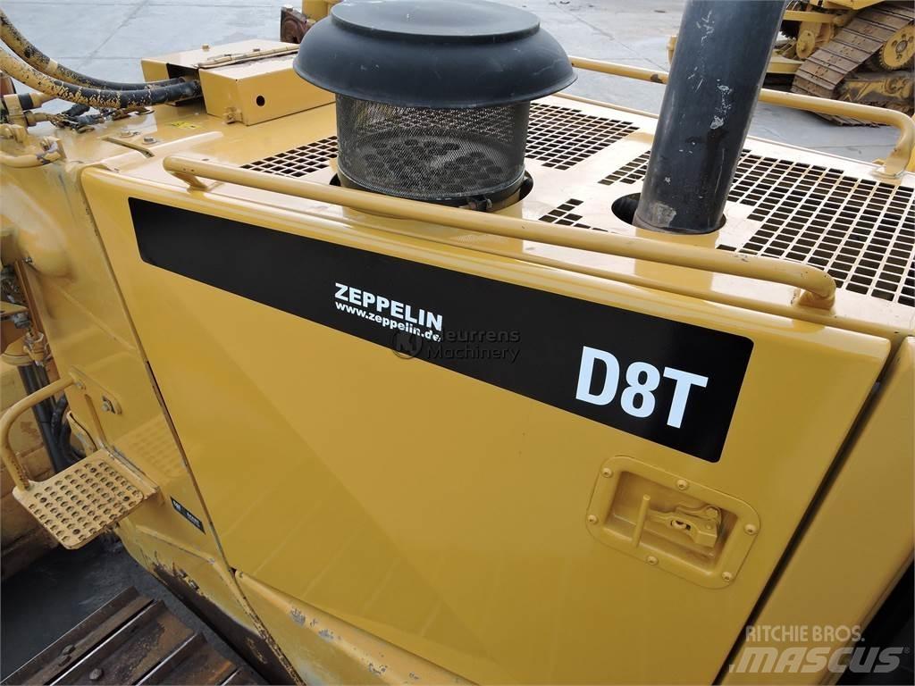 CAT D8T Bulldosere