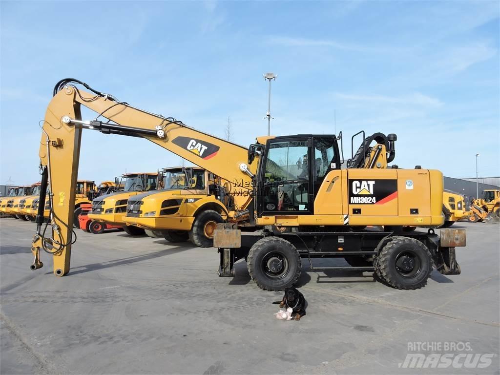 CAT MH3024 Gravemaskiner for avfallshåndtering