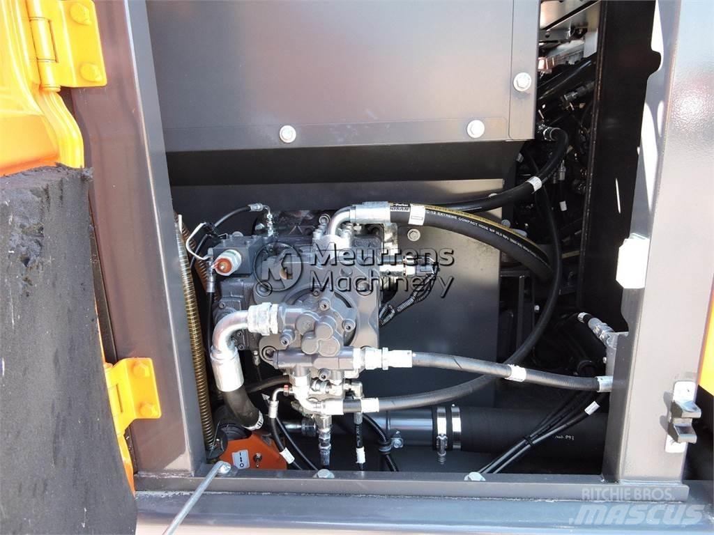 Doosan DX140LC Beltegraver