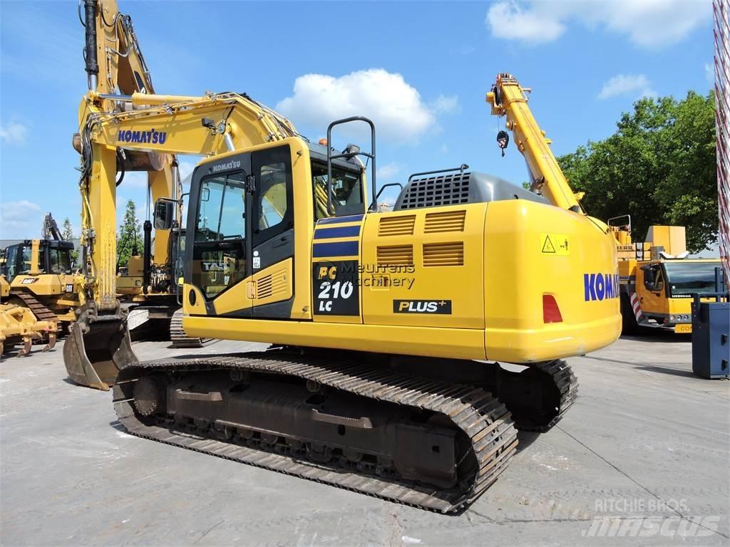Komatsu PC210LC-10 Beltegraver
