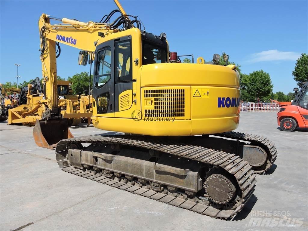 Komatsu PC228 Beltegraver
