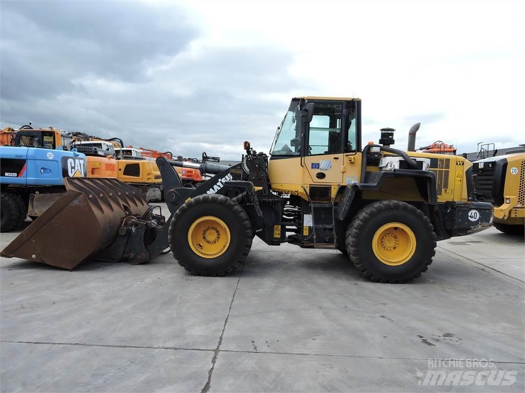 Komatsu WA320 Hjullastere