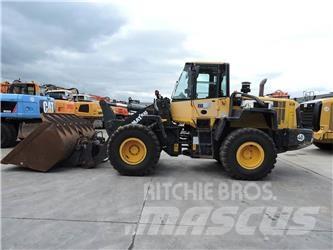 Komatsu WA320 Hjullastere