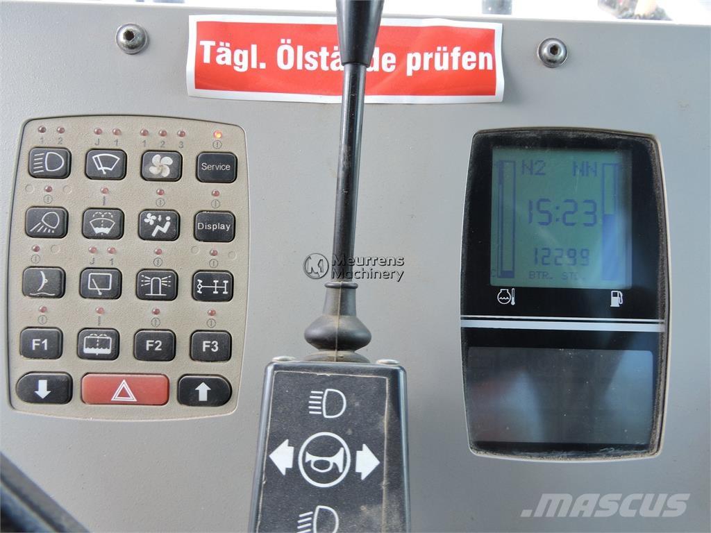 New Holland F106.6A Veihøvler