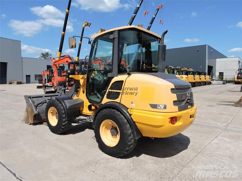 Volvo L25F + FORK Hjullastere
