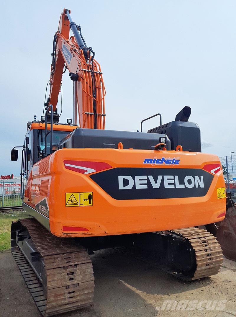 Develon DX 225 LC-7 Beltegraver