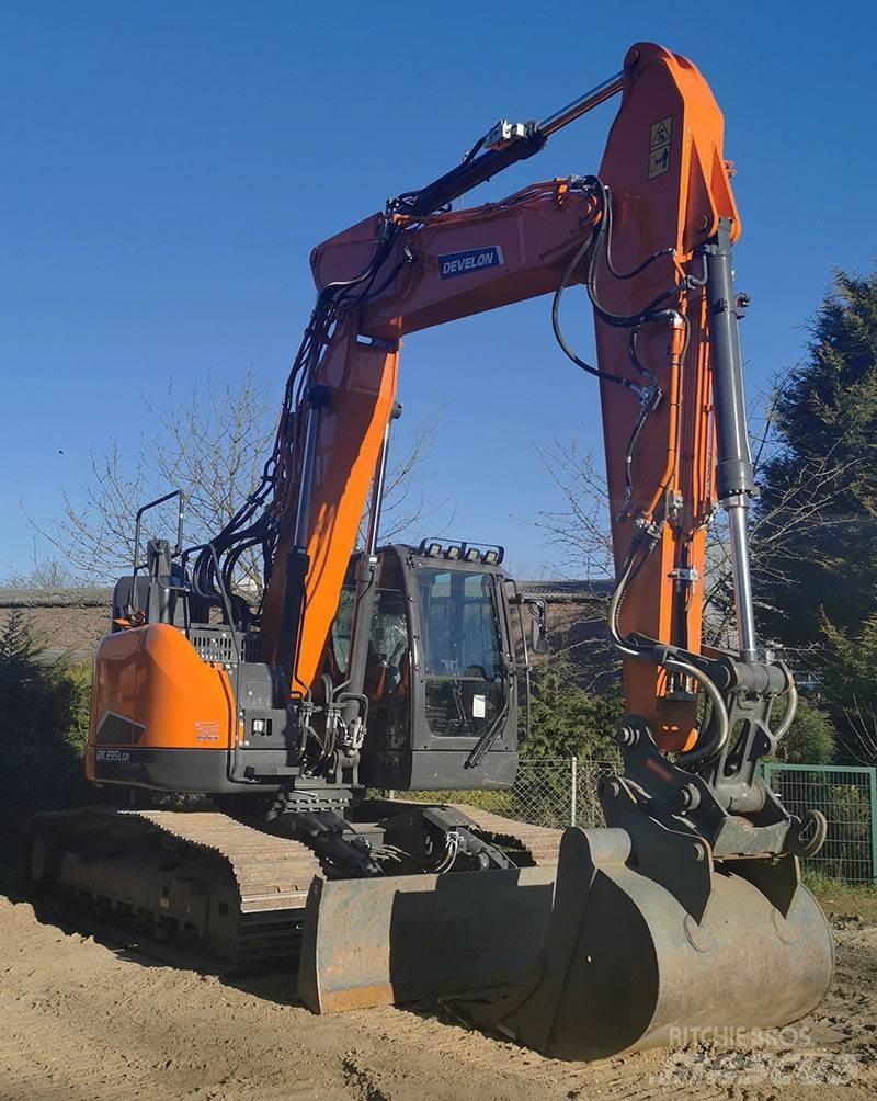Develon DX 235 LCR-7 Beltegraver