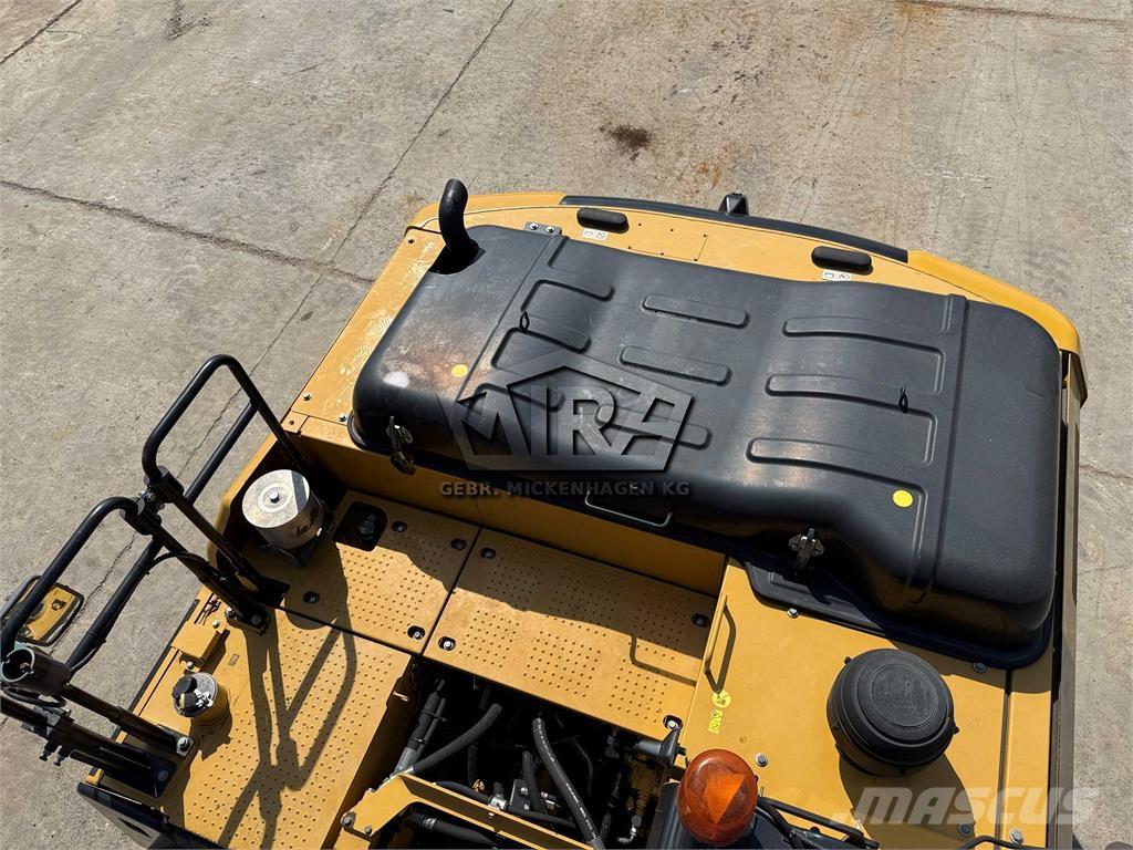 CAT 323 EL Beltegraver