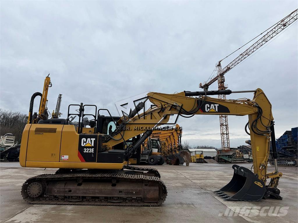 CAT 323 EL Beltegraver
