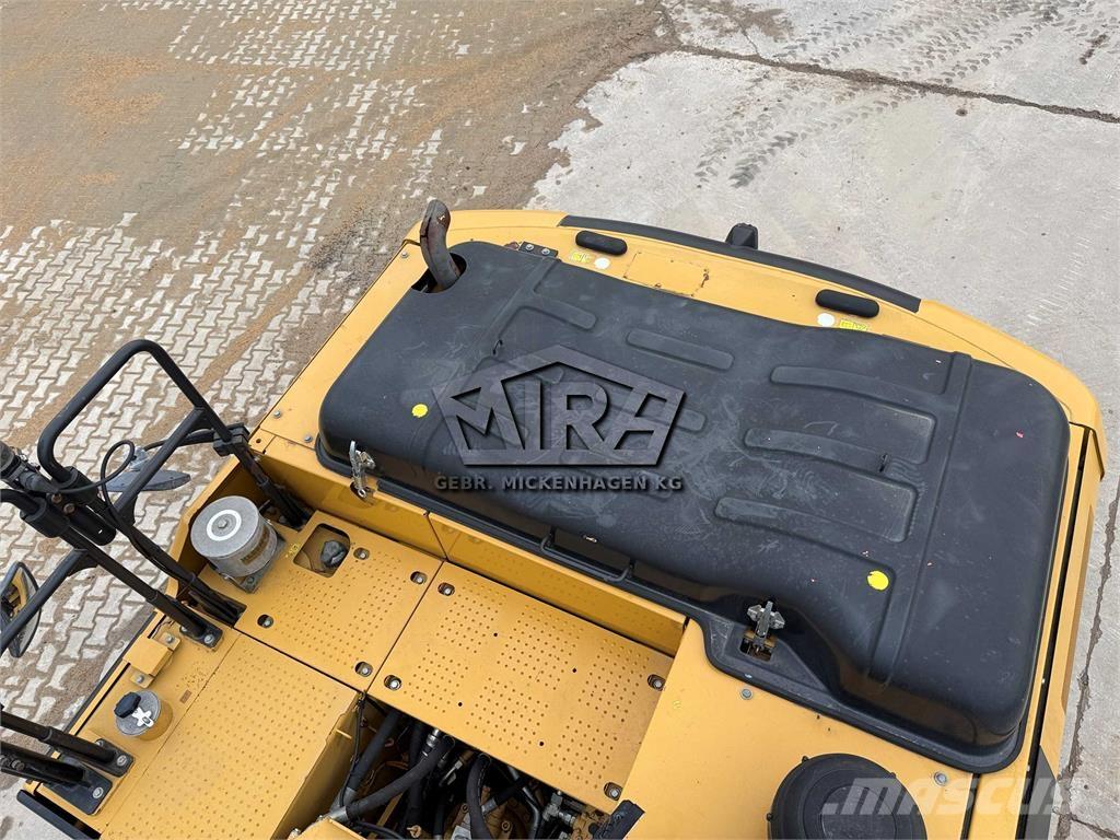 CAT 323 EL Beltegraver