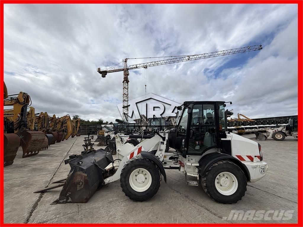 CAT 908 M Hjullastere