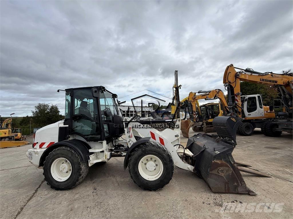 CAT 908 M Hjullastere