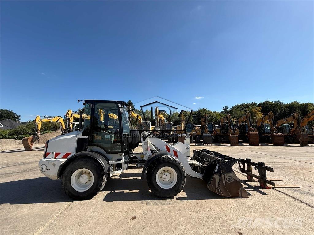 CAT 908M Hjullastere