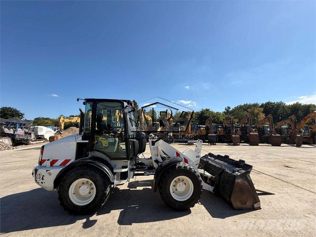 CAT 908M Hjullastere